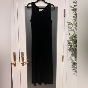 Elegant Black Sleeveless Dress